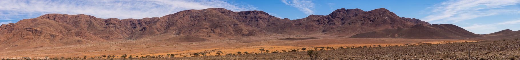 Namibië-0890-0897_v1.jpg